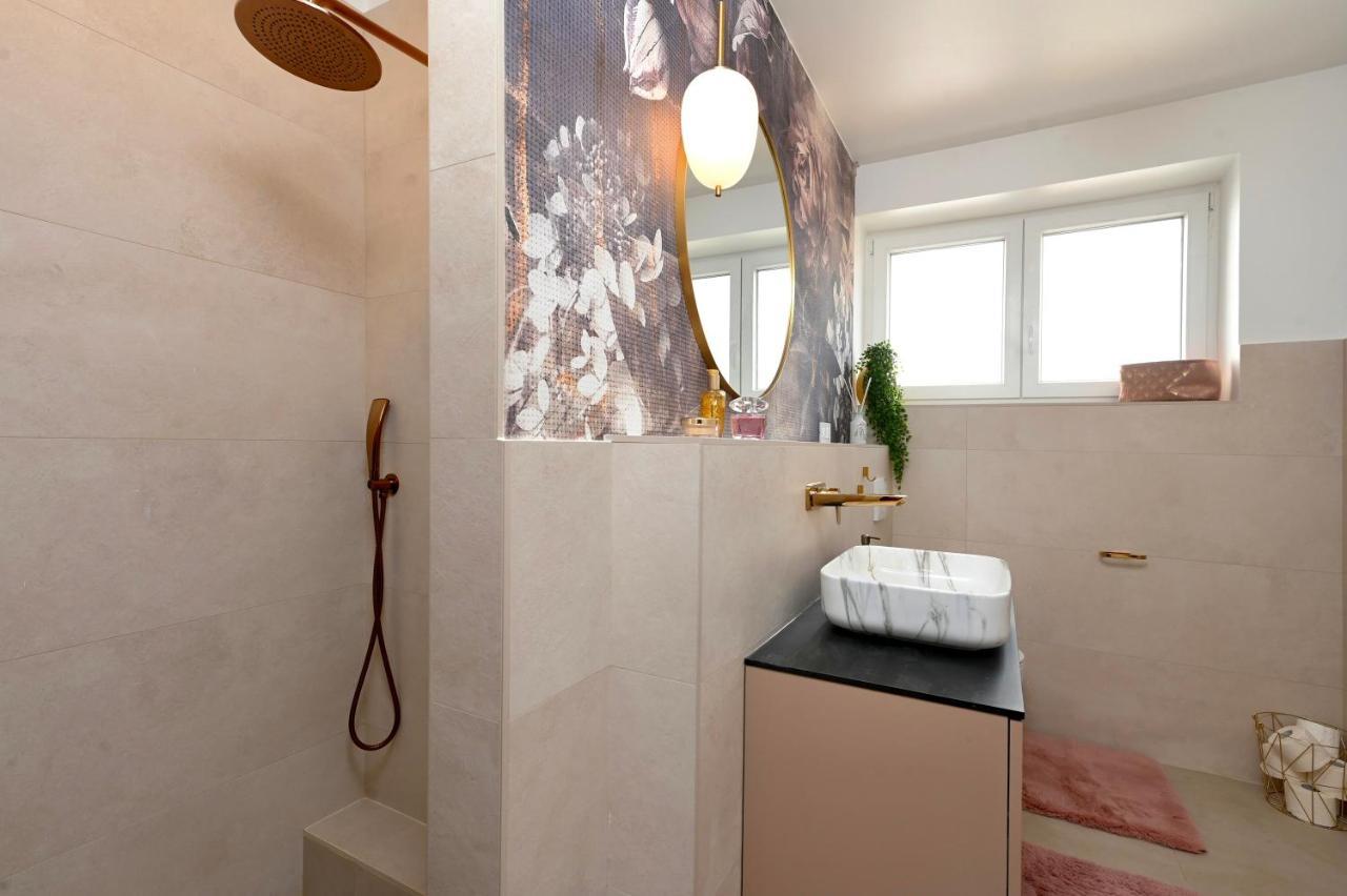 S Design Apartment ซาดาร์ ภายนอก รูปภาพ
