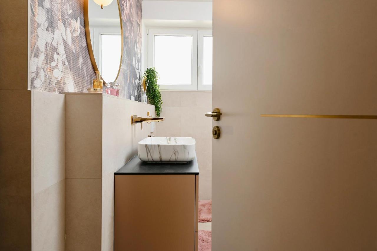 S Design Apartment ซาดาร์ ภายนอก รูปภาพ